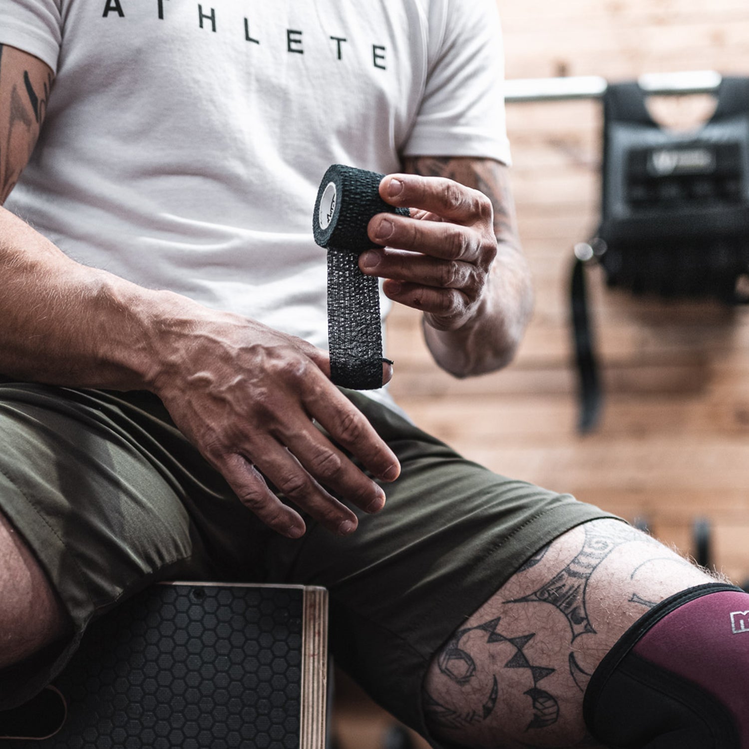 Weightlifting Thumb Tape (Black) - SaveHub